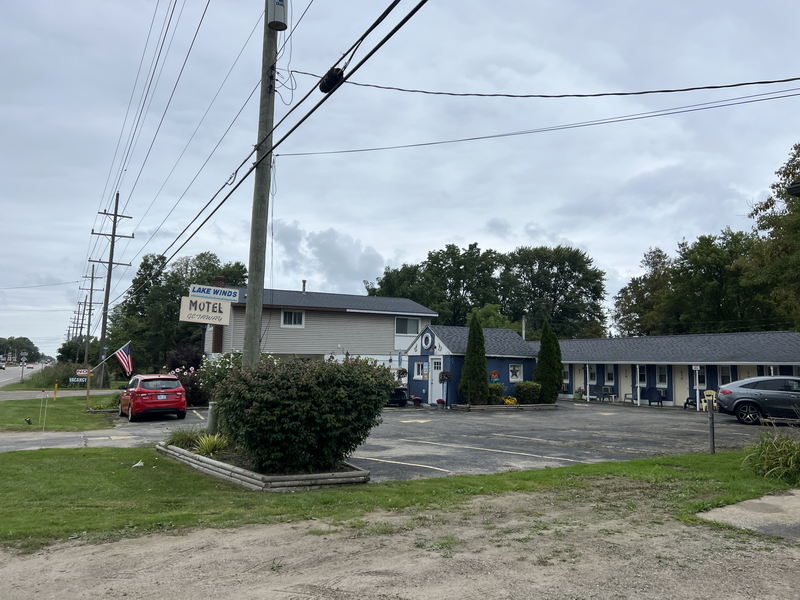 Lakewinds Motel (Lake Winds Motel, Reiferts Colonial Tourist Court)) - Sept 10Th 2023 (newer photo)